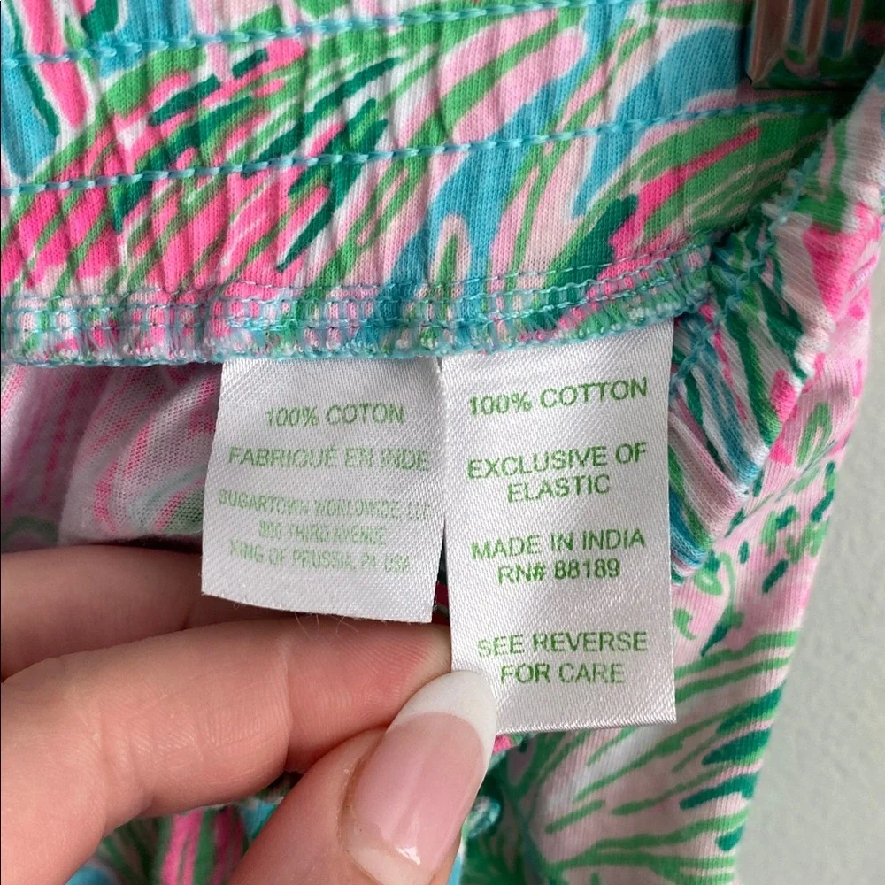 Lilly Pulitzer Girl’s Colorful Tropical Print Shorts Size Small Size 4-5 - Picture 4 of 5